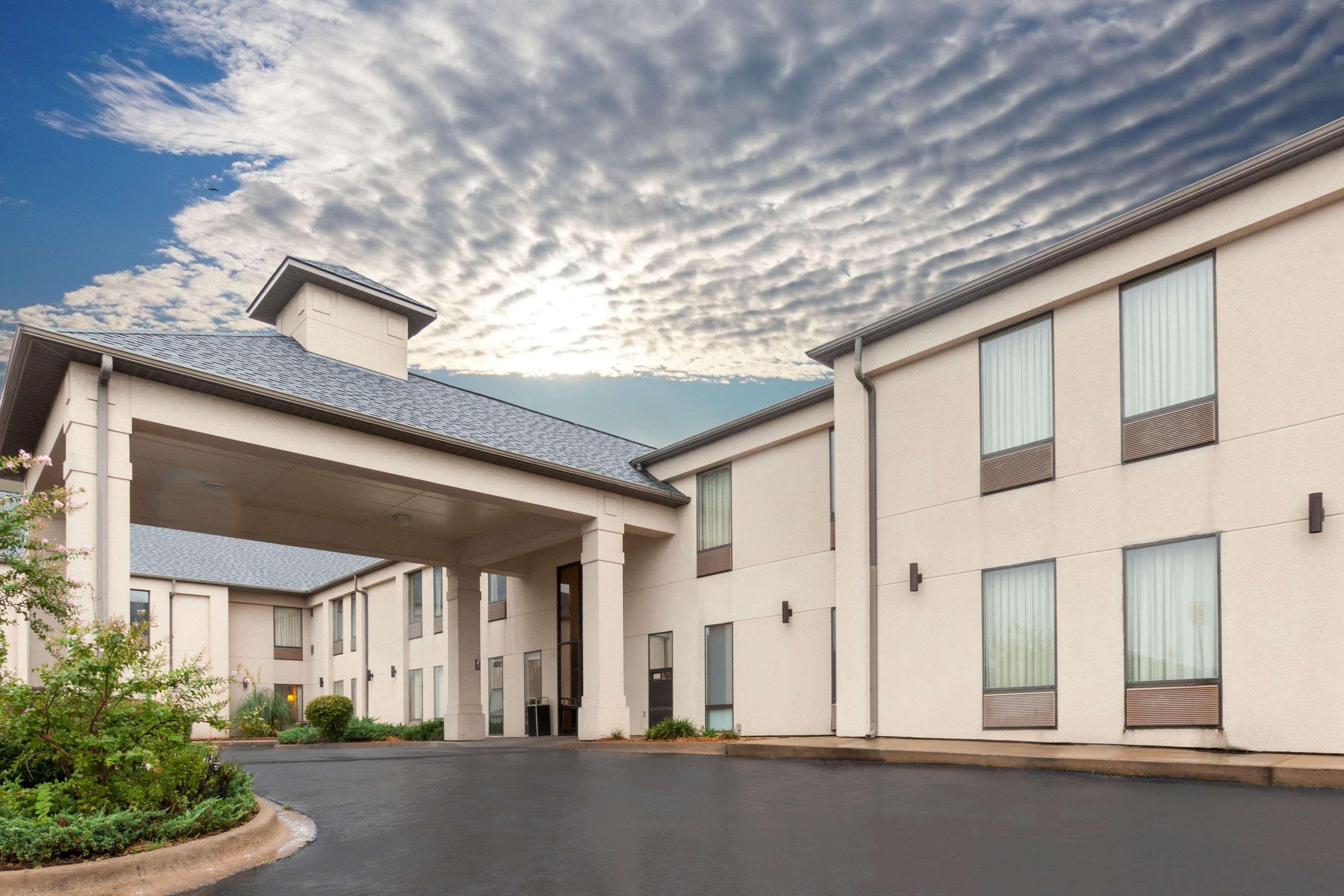 Super 8 By Wyndham Conway Hotel Exterior foto